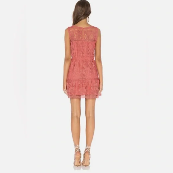 BB Dakota Sandra Mini Dress in Coral 🪸 Sugar Size M - Picture 4 of 11